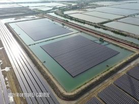水面型太陽能模組支架組裝及併聯發電完成-光電廠C6區